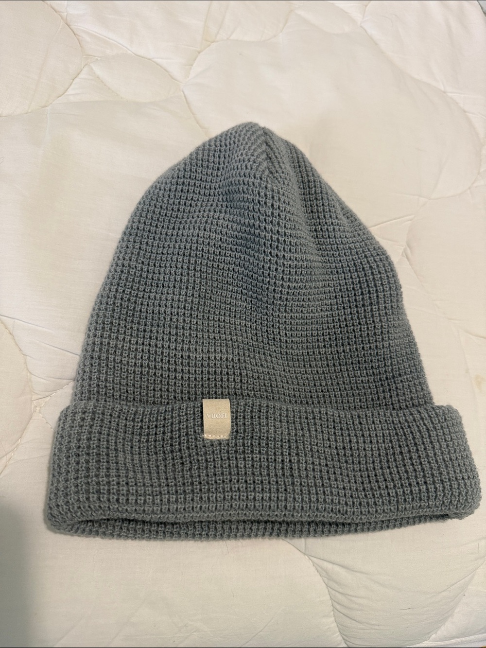 Vuori Gray Waffle-Knit Beanie